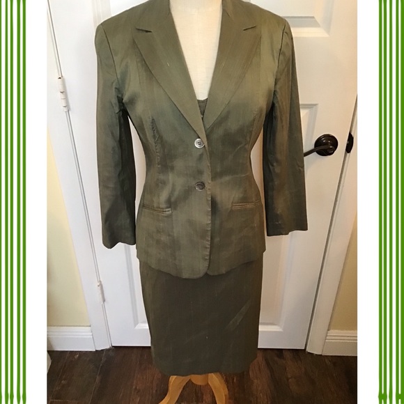 Jenne Maac Dresses & Skirts - 🎉HOST PICK🎉Jenne Maac suit